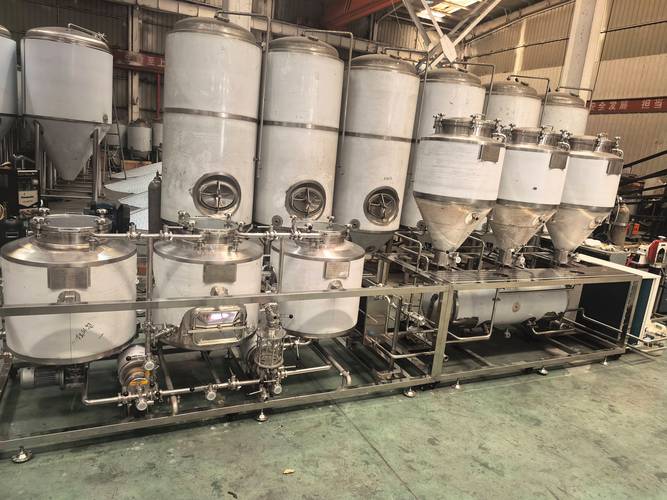 自流井数控啤酒设备多少钱一套？新手开精酿酒吧能直接上手吗